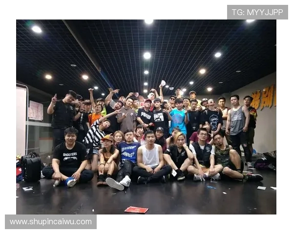 南京街舞队与上海街舞队的精彩对决分析与力量碰撞全景回顾 南京街舞队与上海街舞队的精彩对决分析与力量碰撞全景回顾