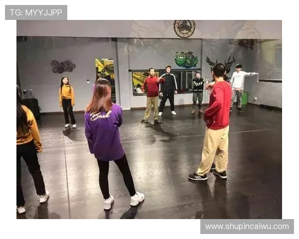 成都攀岩队在世界街舞大赛中的技术表现分析与点评 成都攀岩队在世界街舞大赛中的技术表现分析与点评