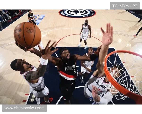 快船与开拓者季后赛对决回顾及精彩瞬间分析 快船与开拓者季后赛对决回顾及精彩瞬间分析