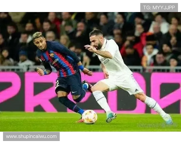 纽喷与墨尔本城的激烈对决谁能在赛场上笑到最后