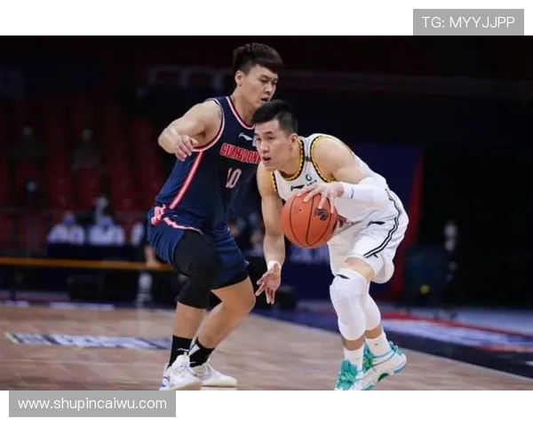 赵睿领衔新一季篮球盛宴展现年轻力量与团队精神的完美结合 赵睿领衔新一季篮球盛宴展现年轻力量与团队精神的完美结合